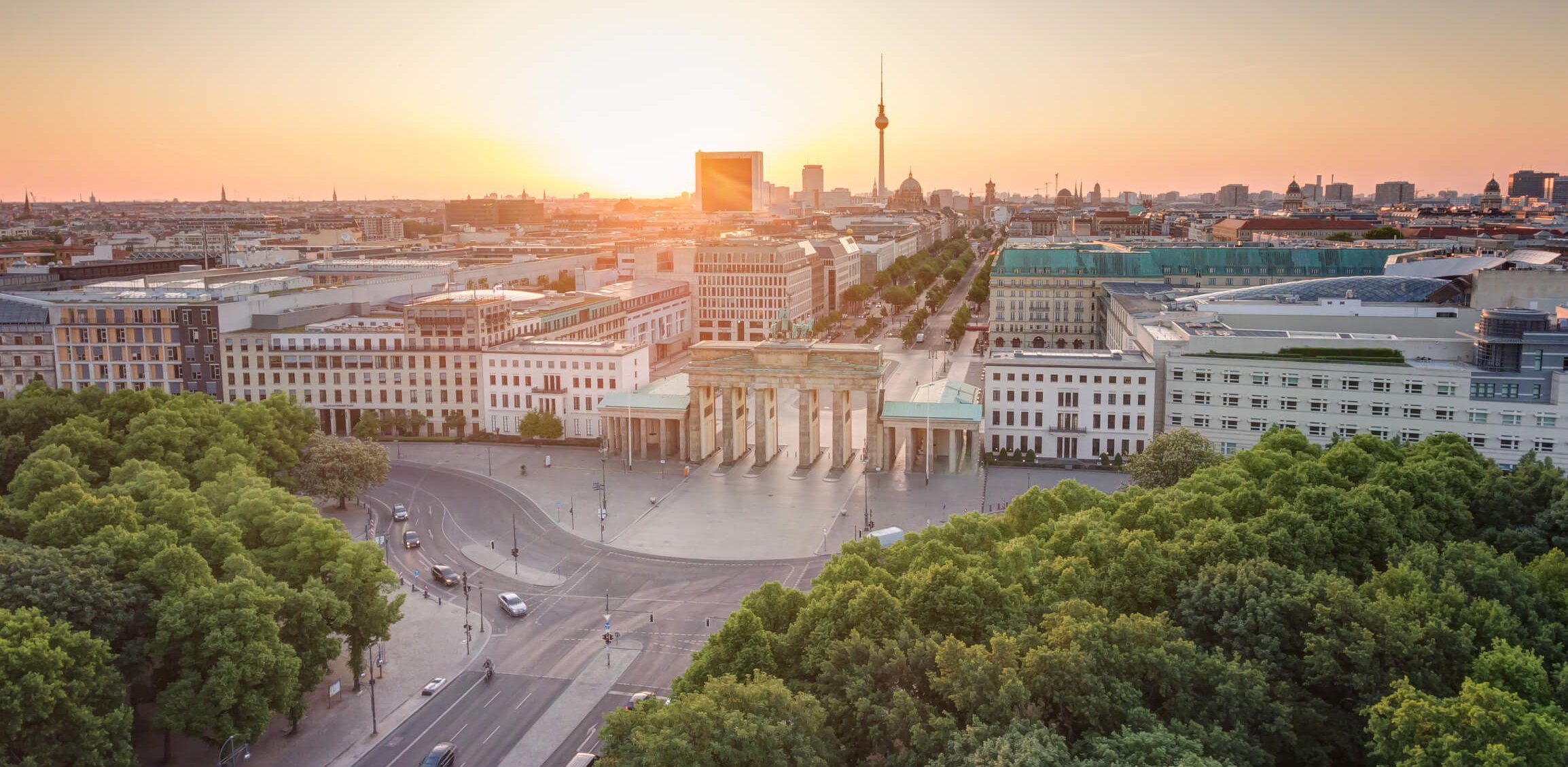 Sonnenaufgang über dem Brandenburger Tor